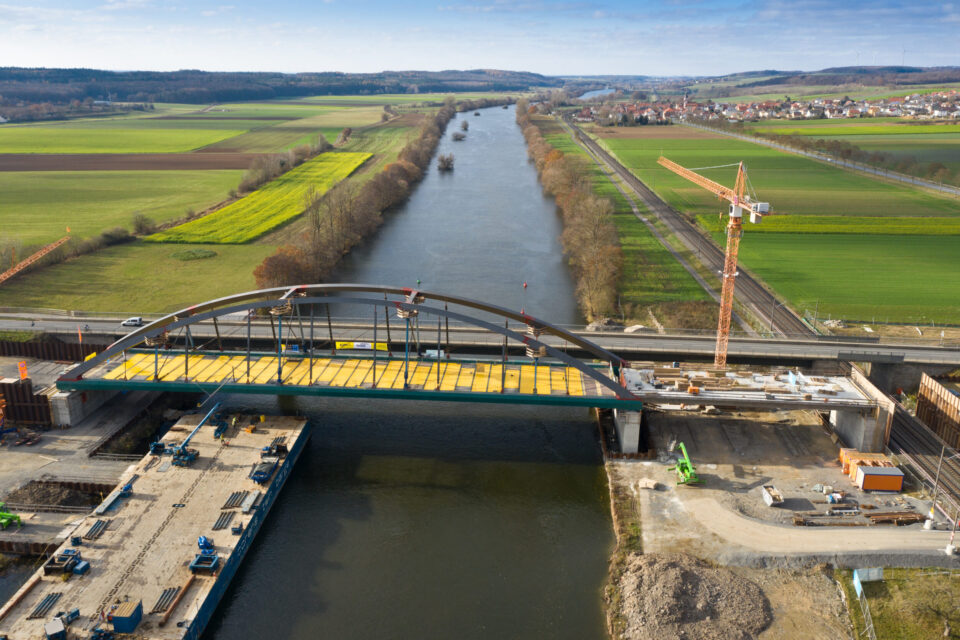 Ersatz&shy;neubau Brücken&shy;zug Main&shy;brücke Hor&shy;hausen