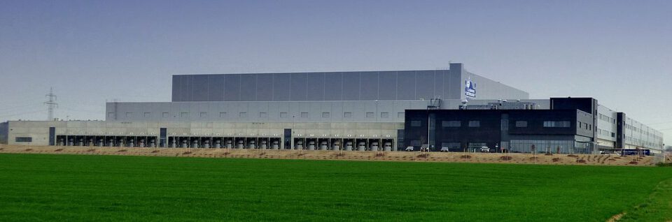Neubau Logistik&shy;zentrum Dänisches Bettenlager in Kammlach
